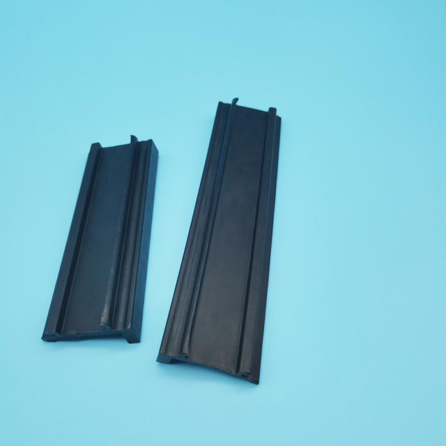 UHMWPE High Wear Resistant Guide Rail