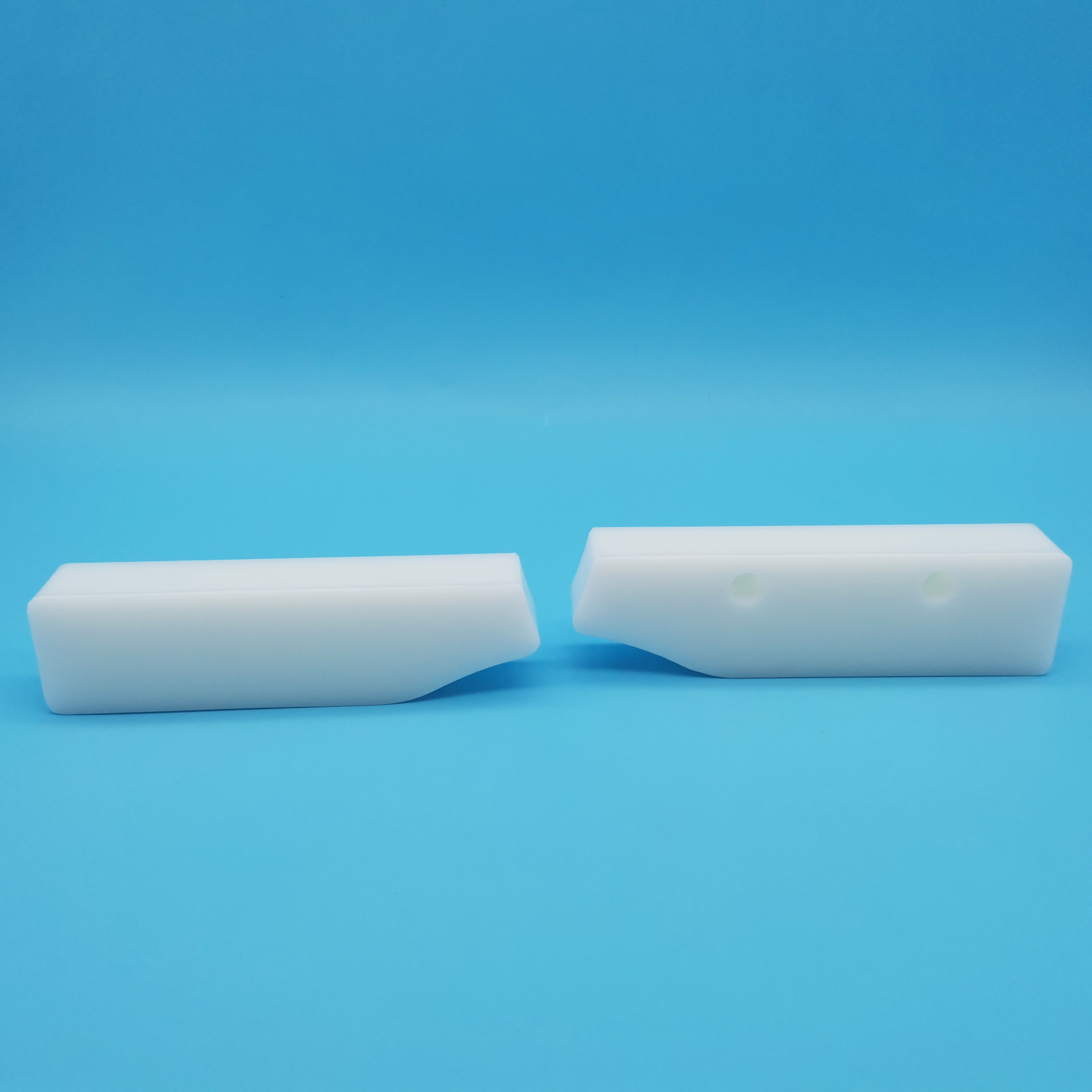UHMWPE Guide Block 1
