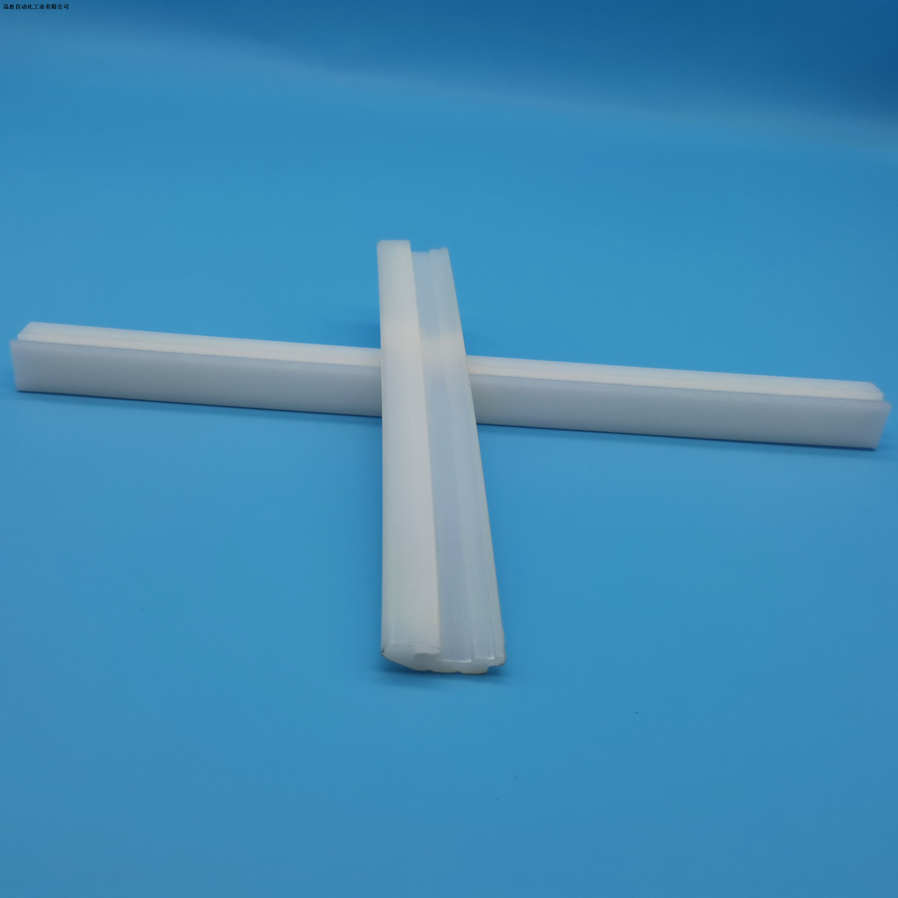 UHMWPE Guide Rail Manufactured by Nc Machine Tool